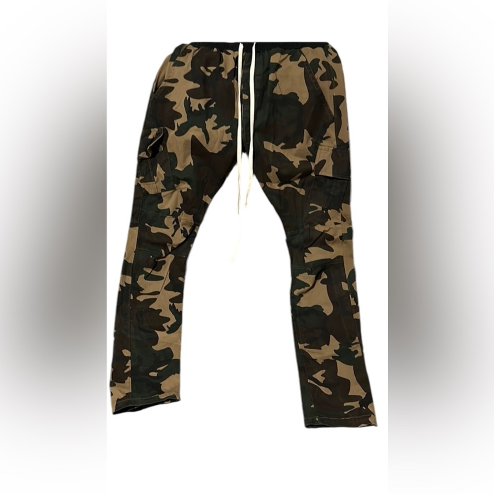 MNML Men's Cargo Jogger Pants Camo  new without tags